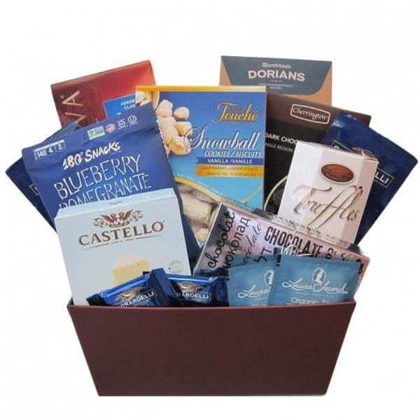 Snacker Delight Gift Basket